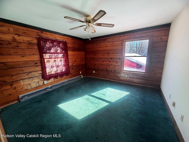 128 Debbie Drive, Athens, NY 12015