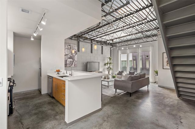 4801 S Congress Ave N2, Austin, TX 78745