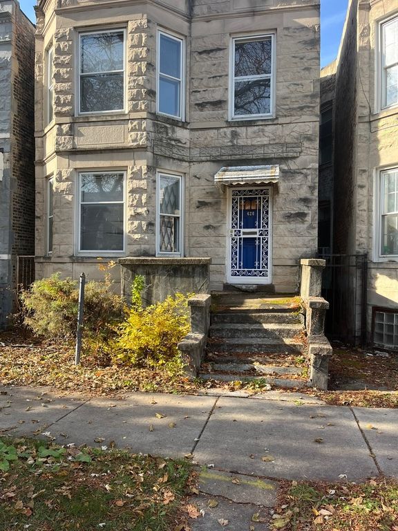 620 N Spaulding Avenue, Chicago, IL 60624
