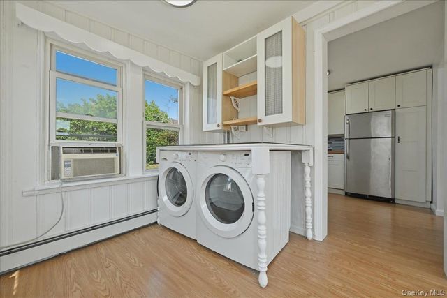 310 west Drive, Copiague, NY 11726