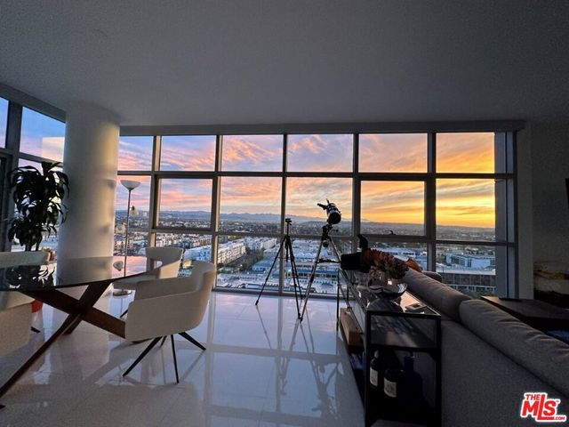 13700 Marina Pointe Drive 1915, Marina Del Rey, CA 90292