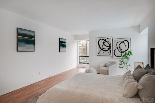 9209 Village Glen Dr 243, San Diego, CA 92123