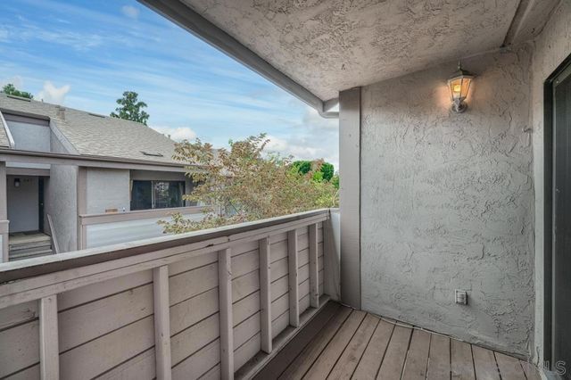 9209 Village Glen Dr 243, San Diego, CA 92123