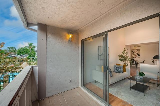 9209 Village Glen Dr 243, San Diego, CA 92123