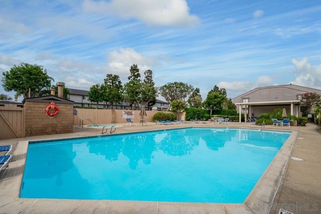 9209 Village Glen Dr 243, San Diego, CA 92123