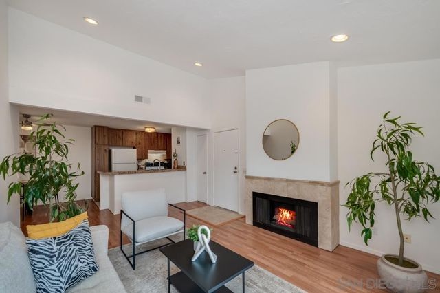 9209 Village Glen Dr 243, San Diego, CA 92123
