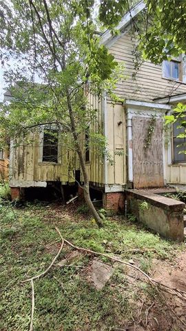 1203 Old Shell Road, Mobile, AL 36604