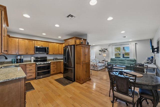 2263 4th Avenue SE, Vero Beach, FL 32962