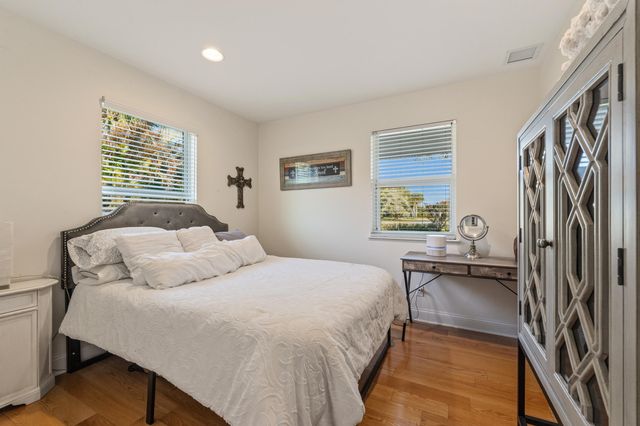 2263 4th Avenue SE, Vero Beach, FL 32962