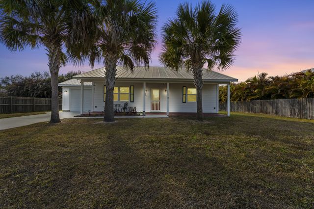 2263 4th Avenue SE, Vero Beach, FL 32962