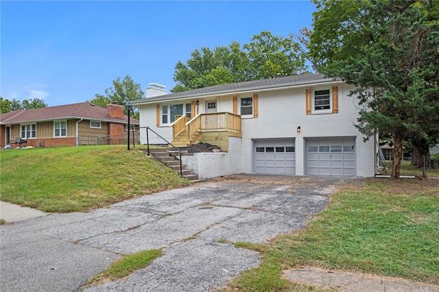 2217 N 83rd Street, Kansas City, KS 66109