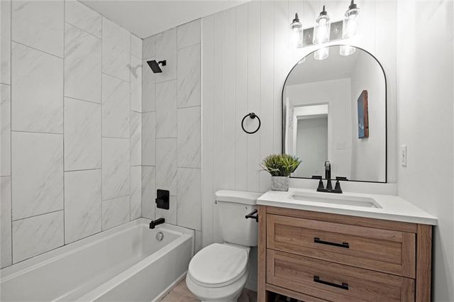 2217 N 83rd Street, Kansas City, KS 66109