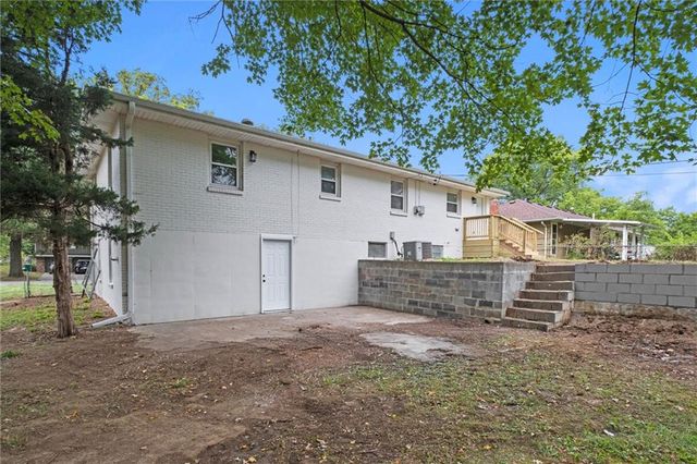 2217 N 83rd Street, Kansas City, KS 66109