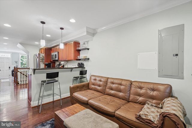 2105 E LAMLEY ST, Baltimore, MD 21231