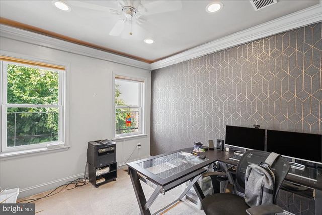 2105 E LAMLEY ST, Baltimore, MD 21231