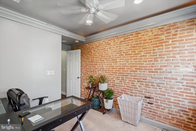 2105 E LAMLEY ST, Baltimore, MD 21231