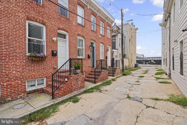 2105 E LAMLEY ST, Baltimore, MD 21231