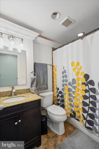 2105 E LAMLEY ST, Baltimore, MD 21231