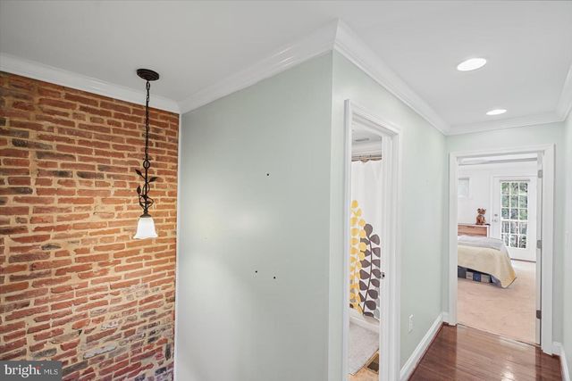 2105 E LAMLEY ST, Baltimore, MD 21231
