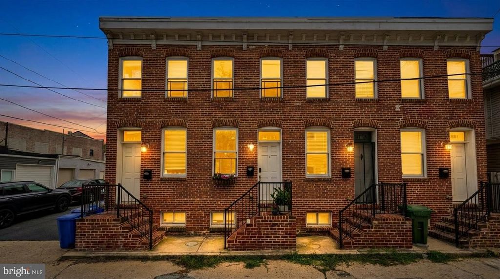 2105 E LAMLEY ST, Baltimore, MD 21231