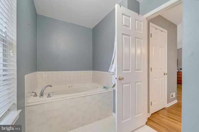 39 W ANNAPOLIS DR, Sicklerville, NJ 08081