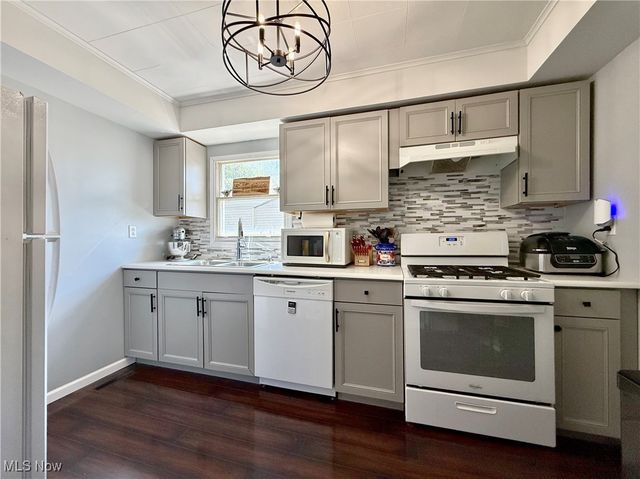 2706 New York Avenue, Parkersburg, WV 26101