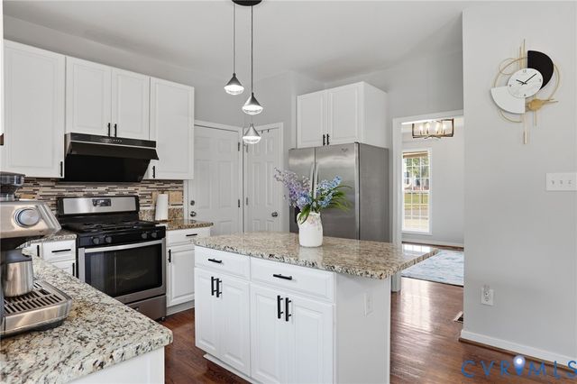 2288 Thomas Kenney Dr, Glen Allen, VA 23060