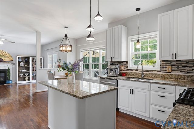 2288 Thomas Kenney Dr, Glen Allen, VA 23060