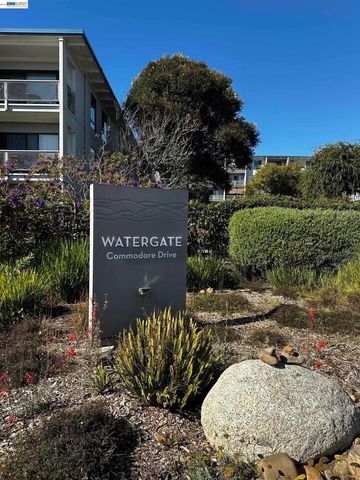 6 Commodore Drive C337, Emeryville, CA 94608