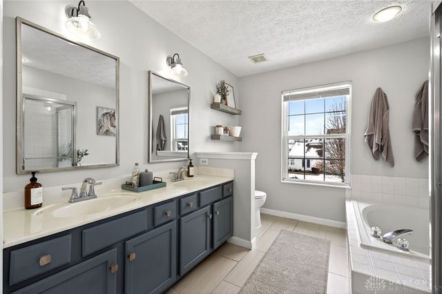 2111 Eastover Lane, Miamisburg, OH 45342