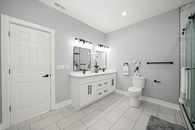 657 N PINE Avenue, Chicago, IL 60644