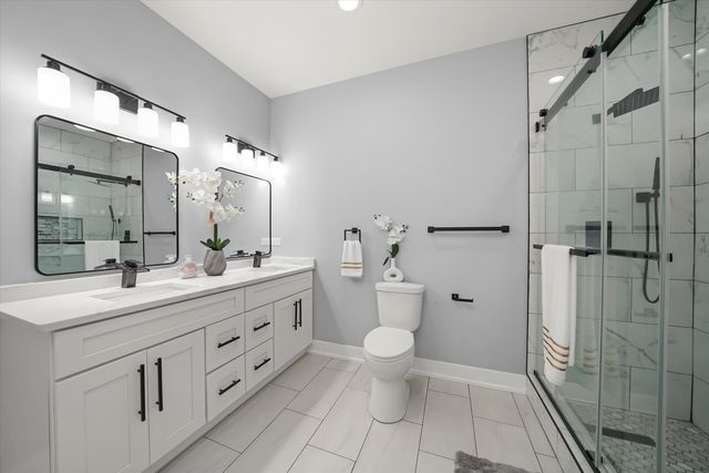 657 N PINE Avenue, Chicago, IL 60644