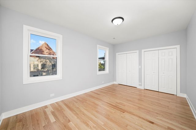 657 N PINE Avenue, Chicago, IL 60644