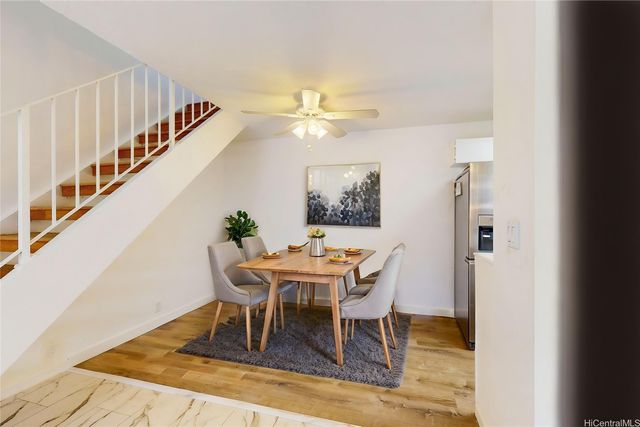 500 Mananai Place 17V, Honolulu, HI 96818