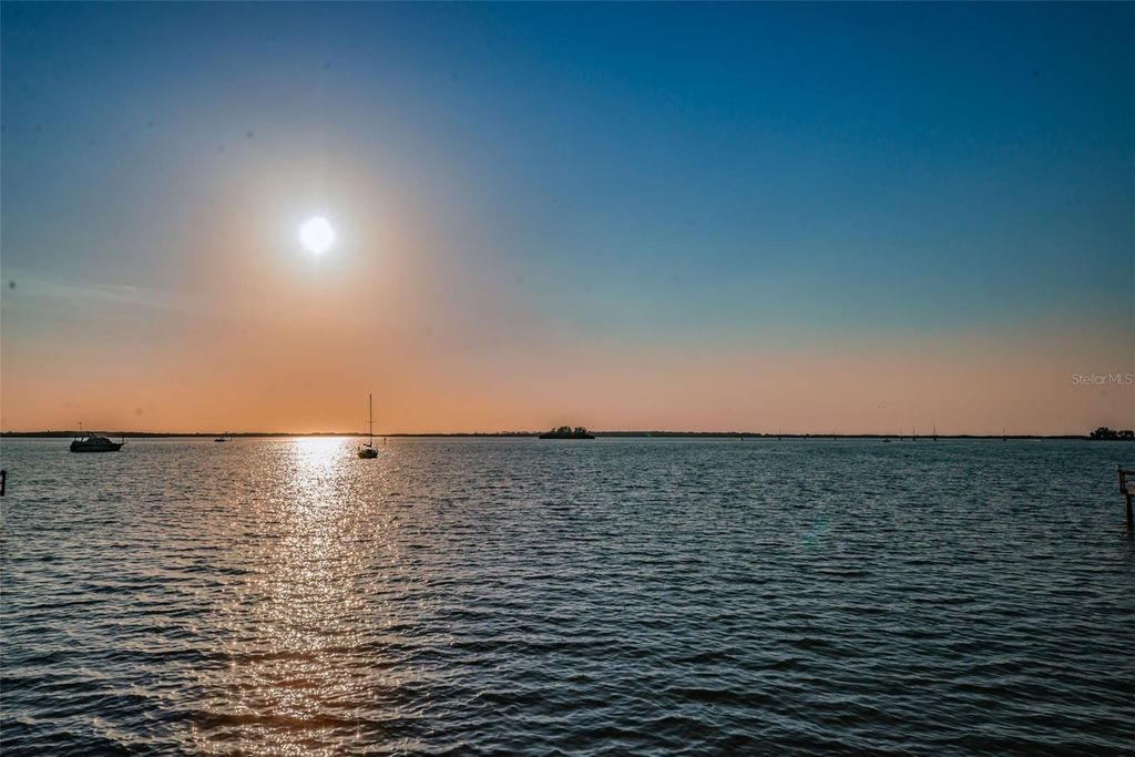 Image 34 of property listing at 634 EDGEWATER DRIVE 849, Dunedin, FL 34698