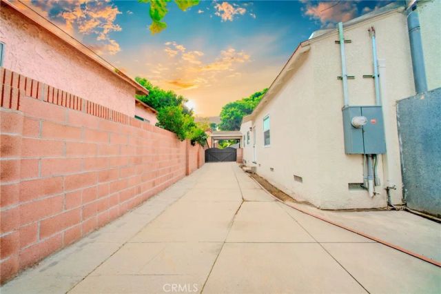 2549 Kansas, South Gate, CA 90280