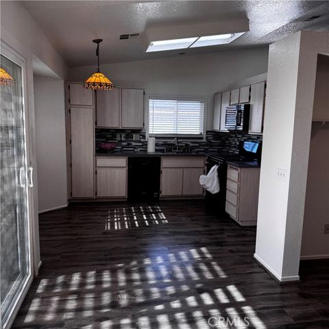 14378 Chestnut st, Adelanto, CA 92301