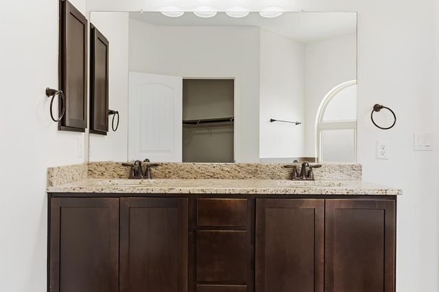 304 Santa Maria ST, Georgetown, TX 78628