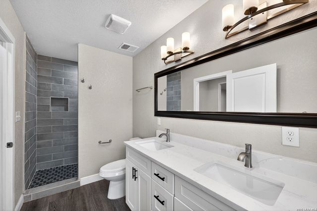 1035 San Francisco, San Antonio, TX 78201