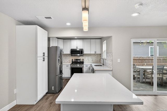 1035 San Francisco, San Antonio, TX 78201