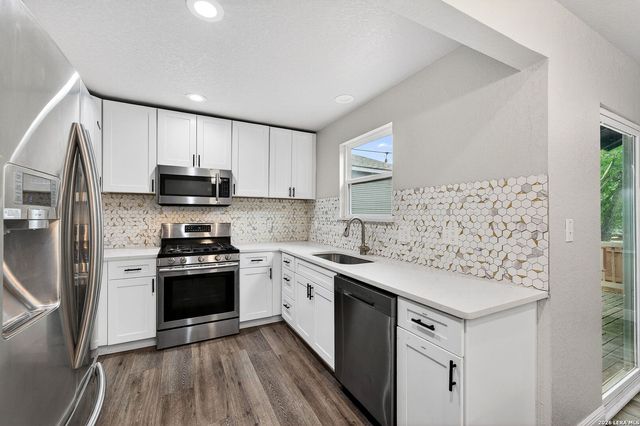 1035 San Francisco, San Antonio, TX 78201