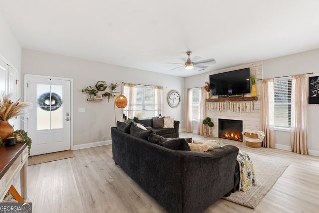 62 Buck Creek Road, Griffin, GA 30224