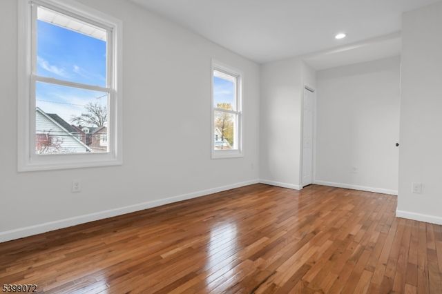 1107 Drake Ave, Roselle Boro, NJ 07203