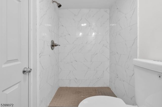 1107 Drake Ave, Roselle Boro, NJ 07203