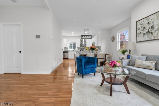 1107 Drake Ave, Roselle Boro, NJ 07203