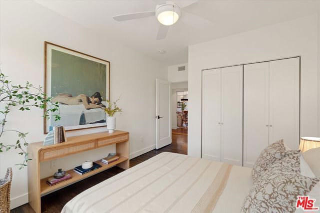 2700 Glendower Avenue, Los Angeles, CA 90027
