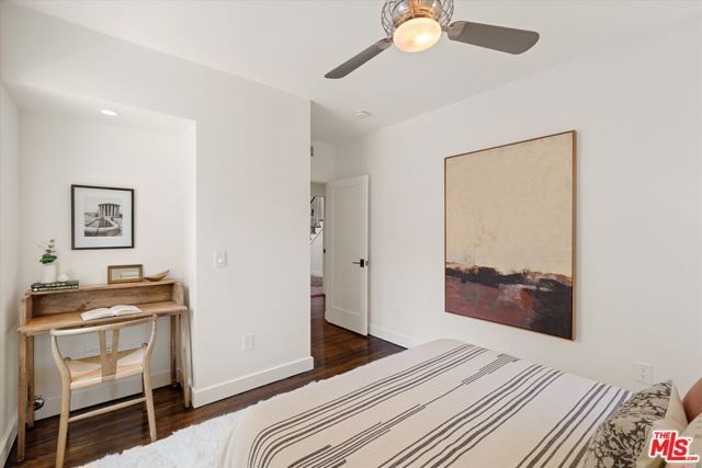 2700 Glendower Avenue, Los Angeles, CA 90027