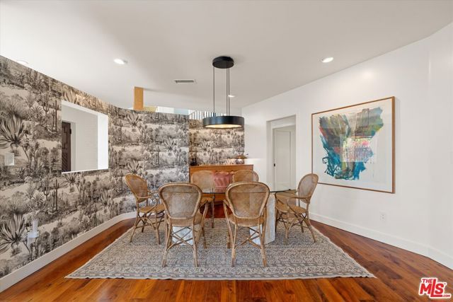 2700 Glendower Avenue, Los Angeles, CA 90027