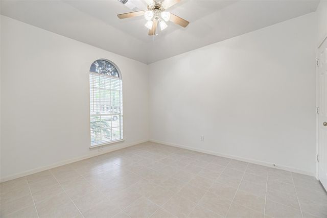 5211 High Glen Court, Houston, TX 77345