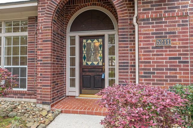 5211 High Glen Court, Houston, TX 77345